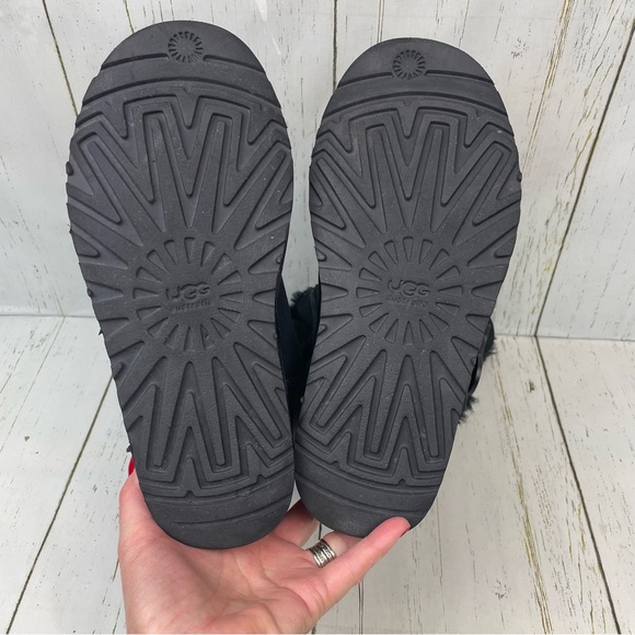 UGG Tall Bailey Button Boots - Picture 15 of 16